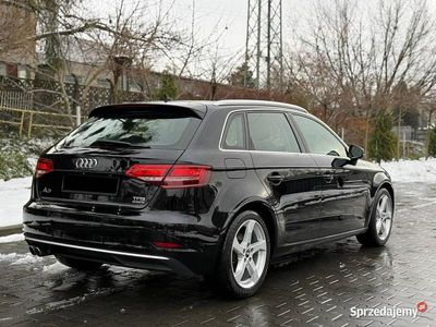 Czarny (metalik) Używany 2019 Audi A3 Sportback Hatchback | 71 500 zł