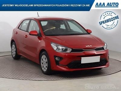Używany Kia Rio 2023 Czerwony