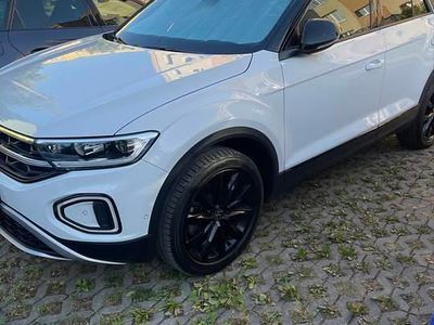 Używany 2022 VW T-Roc SUV | 96 000 zł (Uczciwa cena)