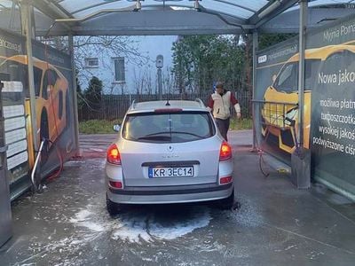 Używany Renault Clio III 75 KM (55 kW) 2011 Srebrny Hatchback