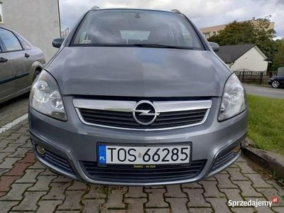 używany Opel Zafira B 1.6 Zamienie się na coś nie na auto kolejne.
