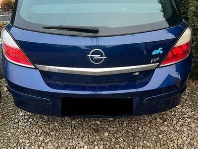 Używany Opel Astra 90 KM (66 kW) 2004