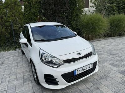 Biały Używany 2015 Kia Rio Hatchback | 29 900 zł