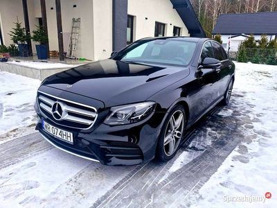 Używany Mercedes E220 AMG 2018 Czarny Sedan/Limuzyna