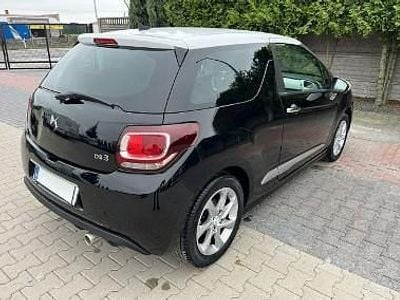 Czarny Używany 2017 Citroën DS3 Hatchback | 16 500 zł
