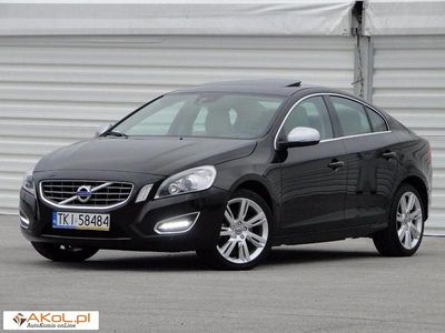 Używany Volvo S60 306 KM (225 kW) 2011 Inny (metalik, perła) Sedan/Limuzyna