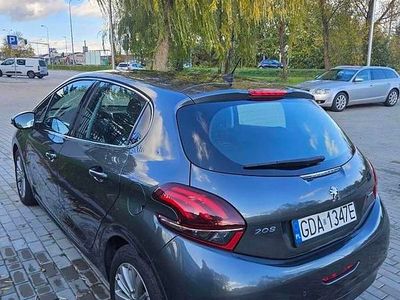 Szary Używany 2016 Peugeot 208 Hatchback | 24 900 zł (Uczciwa cena)