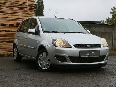 Używany Ford Fiesta Sport 75 KM (55 kW) 2008 Srebrny Hatchback
