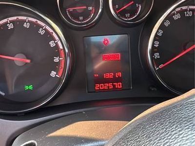 Biały Używany 2012 Opel Meriva Minivan | 23 700 zł (Drogi)