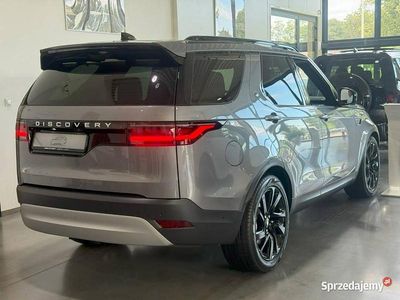 Szary (metalik) Używany 2024 Land Rover Discovery 5 S SUV | 356 200 zł (Drogi)
