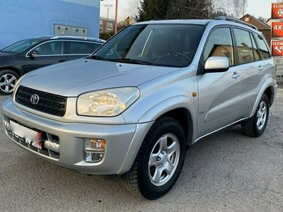 używany Toyota RAV4 2dm 150KM 2003r. 151 000km