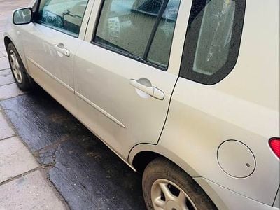 Srebrny Używany 2006 Mazda 2 Hatchback | 7900 zł