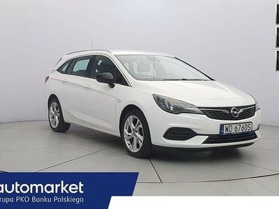 Biały Używany 2022 Opel Astra Elegance Kombi | 57 850 zł (Drogi)