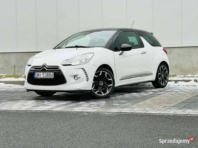 Biały (metalik) Używany 2011 Citroën DS3 Hatchback | 19 900 zł