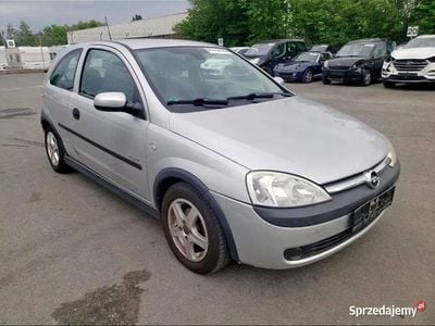 Srebrny Używany 2003 Opel Corsa Hatchback | 7700 zł