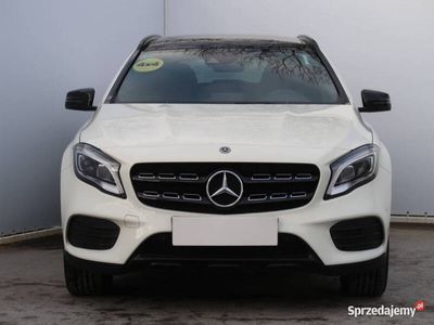 używany Mercedes GLA220 GLA4MATIC