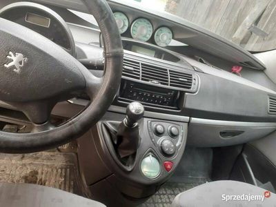 używany Peugeot 807 klimatyzacja nowe turbo