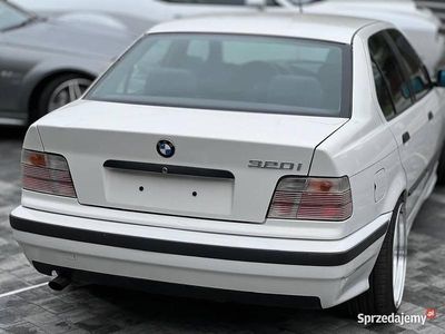 Używany BMW 320 1991 Biały Sedan/Limuzyna