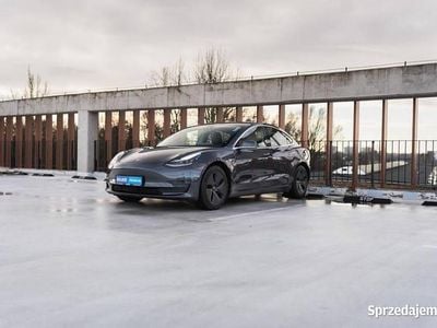 Szary Używany 2019 Tesla Model 3 Sedan/Limuzyna | 89 999 zł