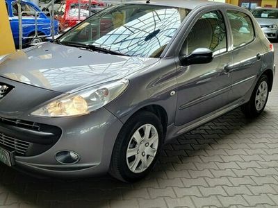 używany Peugeot 206+ 206+ 1.4dm 75KM 2010r. 126 000km