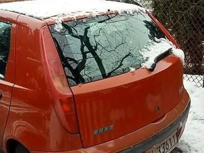 Czerwony Używany 2002 Fiat Punto Hatchback | 2500 zł (Uczciwa cena)