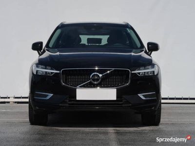 używany Volvo XC60 B4 AWD