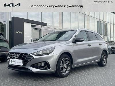 Używany Hyundai i30 160 KM (117 kW) 2024 Srebrny (metalik) Kombi