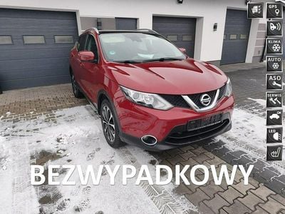 Używany Nissan Qashqai 116 KM (85 kW) 2014 Czerwony SUV
