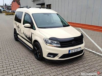 Beżowy Używany 2016 VW Caddy Minivan | 64 990 zł (Dość drogi)