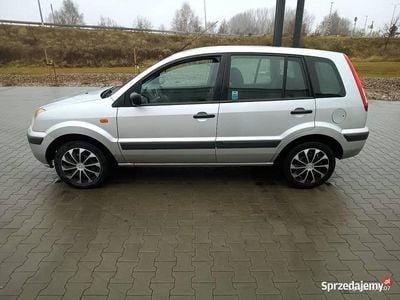 Srebrny Używany 2008 Ford Fusion Hatchback | 4900 zł (Dobra cena)