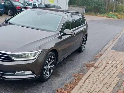 Brązowy Używany 2015 VW Passat Kombi | 41 900 zł (Drogi)