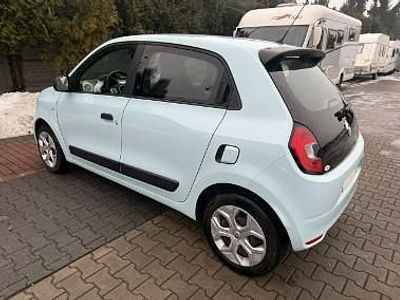 Używany Renault Twingo 65 KM (47 kW) 2020 Zielony Hatchback