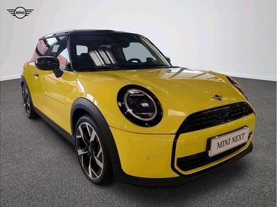 Używany Mini Cooper S 204 KM (150 kW) 2024 Sunny side yellow Hatchback