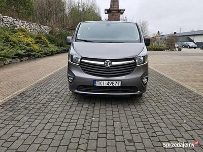 Używany Opel Vivaro 140 KM (102 kW) 2014 Brązowy (metalik) Minivan