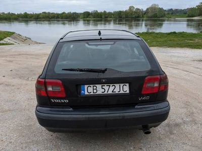 używany Volvo V40 1.9t4 1999 gaz