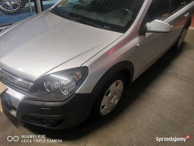 używany Opel Astra kombi