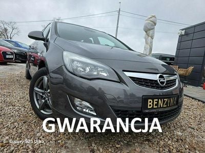 Używany Opel Astra 180 KM (132 kW) 2012 Szary (metalik, perła) Kombi
