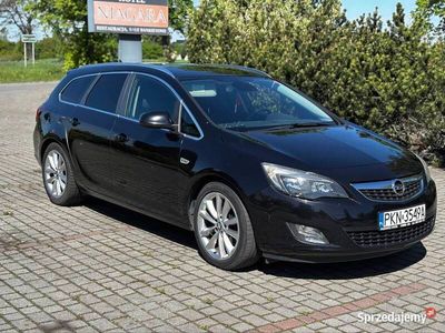 Czarny Używany 2011 Opel Astra Kombi | 11 900 zł (Uczciwa cena)