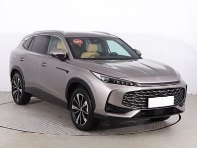 Używany MG HS 170 KM (125 kW) 2024 Beżowy SUV