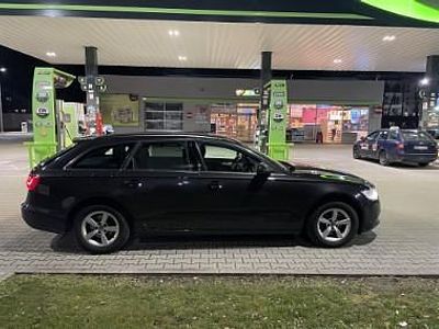 Czarny Używany 2012 Audi A6 Kombi | 37 500 zł