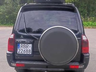 Czarny Używany 2004 Mitsubishi Pajero SUV | 45 900 zł