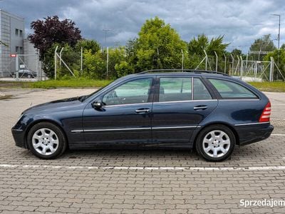 Mercedes C200
