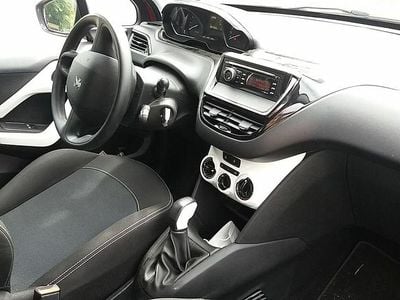 używany Peugeot 208 ciekawy