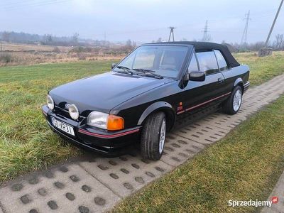 Używany Ford Escort Cabriolet 1989 Czarny Kabriolet