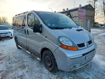 Srebrny Używany 2004 Renault Trafic Minivan | 15 200 zł (Dobra cena)