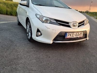 Toyota Auris Hybrid