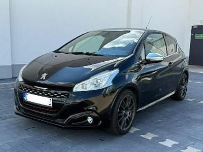 Czarny Używany 2018 Peugeot 208 Sport Hatchback | 38 900 zł