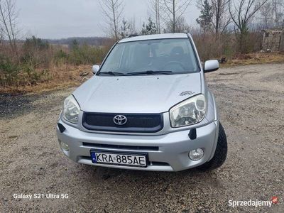 Używany Toyota RAV4 2004 Srebrny SUV