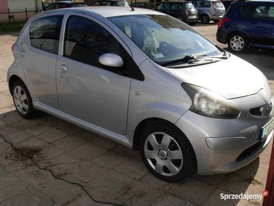 Srebrny Używany 2006 Toyota Aygo Hatchback | 11 900 zł (Dość drogi)