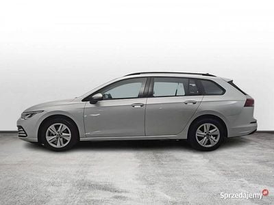 Srebrny Używany 2022 VW Golf VIII Life Kombi | 74 900 zł (Uczciwa cena)